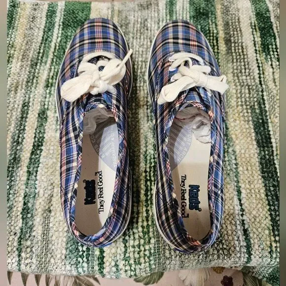 #385 Keds- Canvas Tennis Shoes - Colors/Sizes Varies - Picture 10 of 11